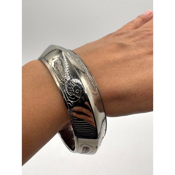 Vintage Engraved Birds Boho Hippie Bracelet Bangle Silver Tone - Picture 4 of 7